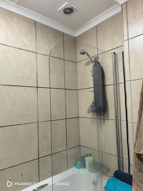 2 Bedroom Property for Sale in Heiderand Western Cape